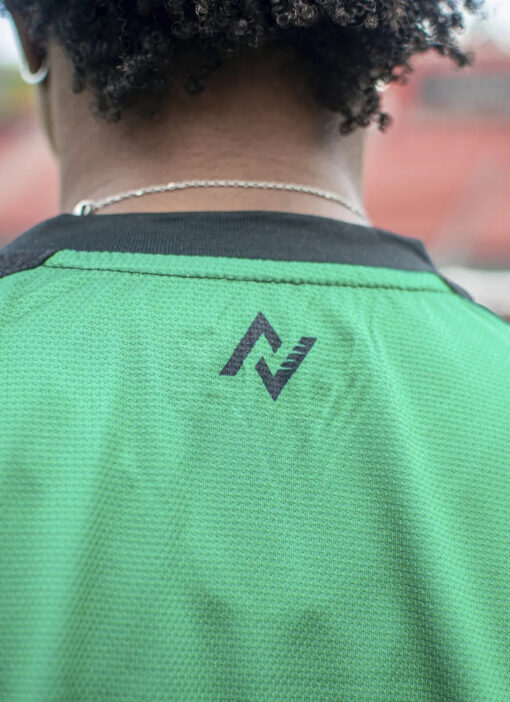 Camisa Goleiro 3 Vitória 2024 Verde e Preto Feminina Volt - Image 4